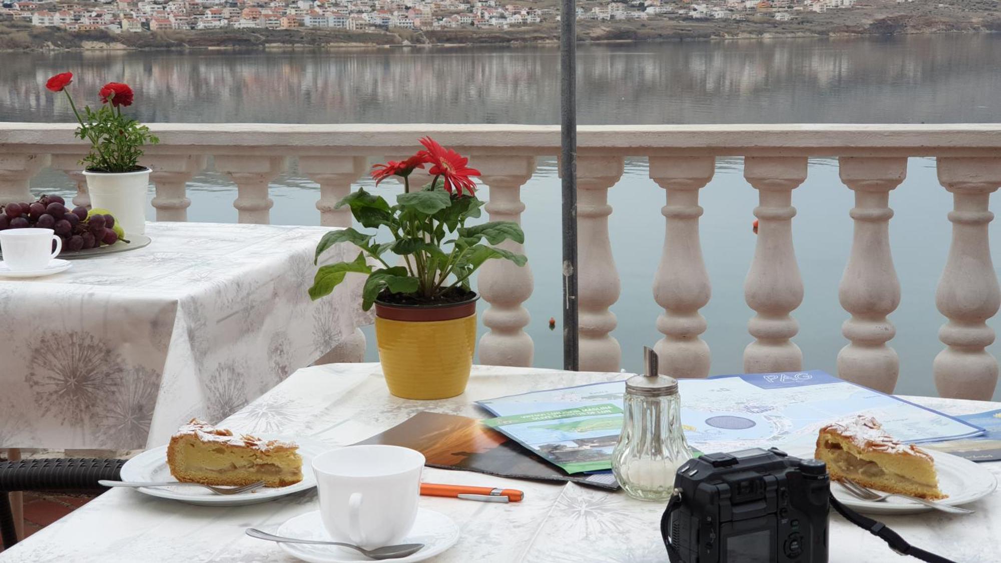 Bellavista Bed And Breakfast Паг Екстериор снимка