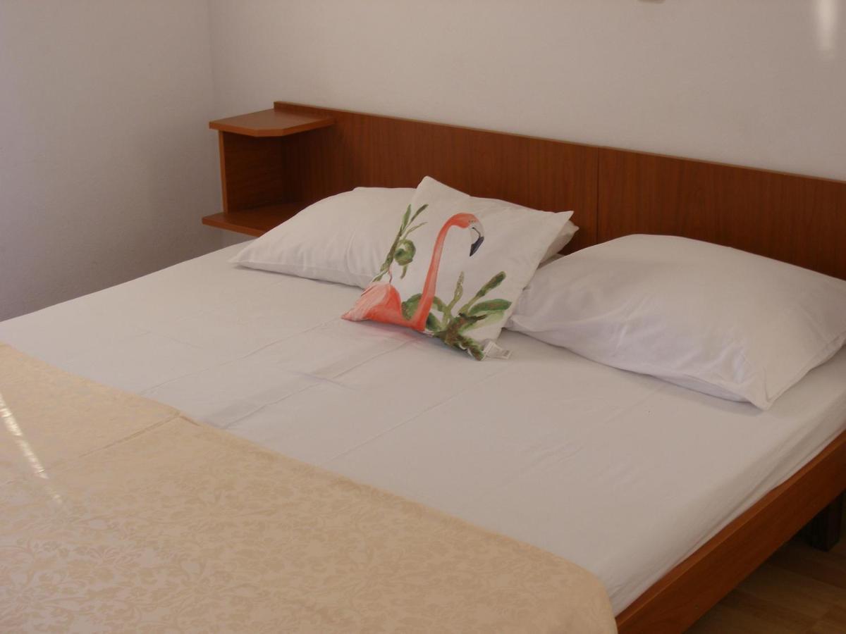 Bellavista Bed And Breakfast Паг Екстериор снимка