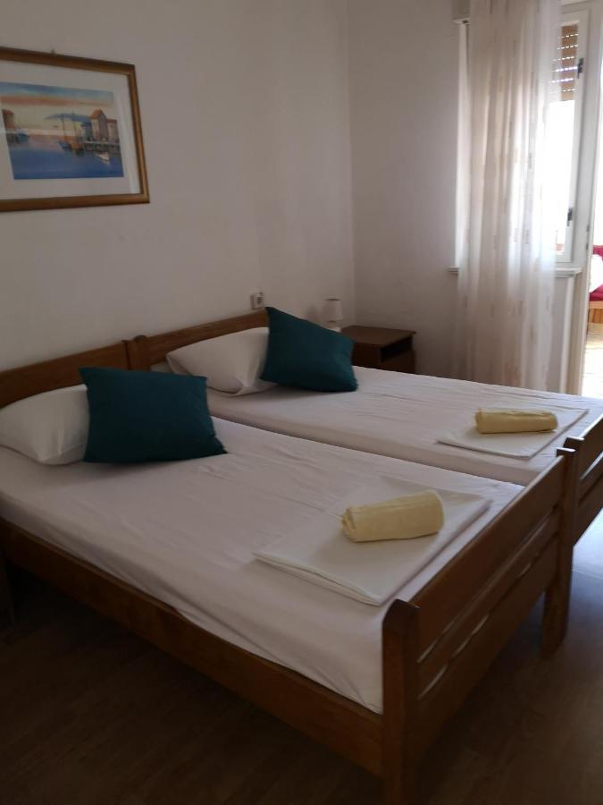 Bellavista Bed And Breakfast Паг Екстериор снимка